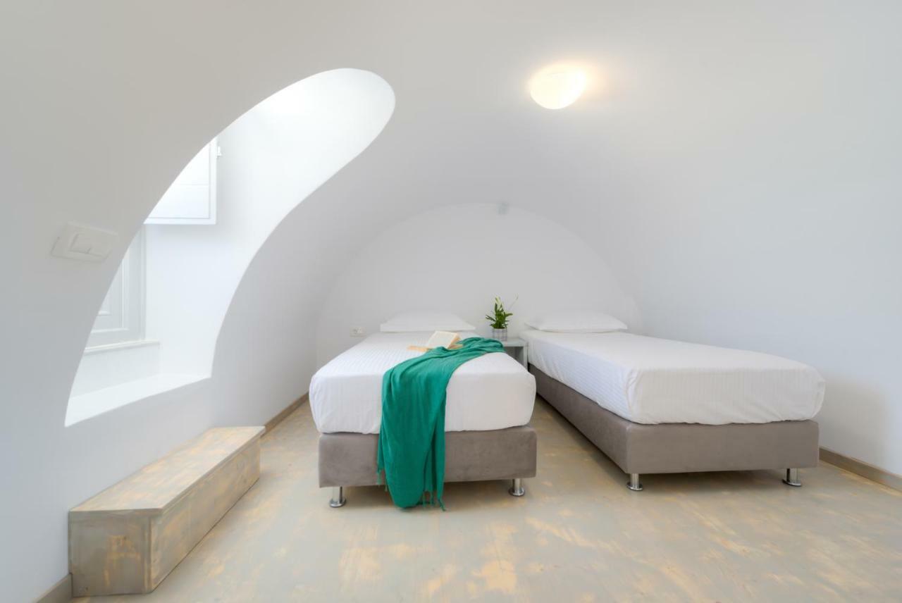 Crystal Villas Santorini Vóthon Exteriör bild